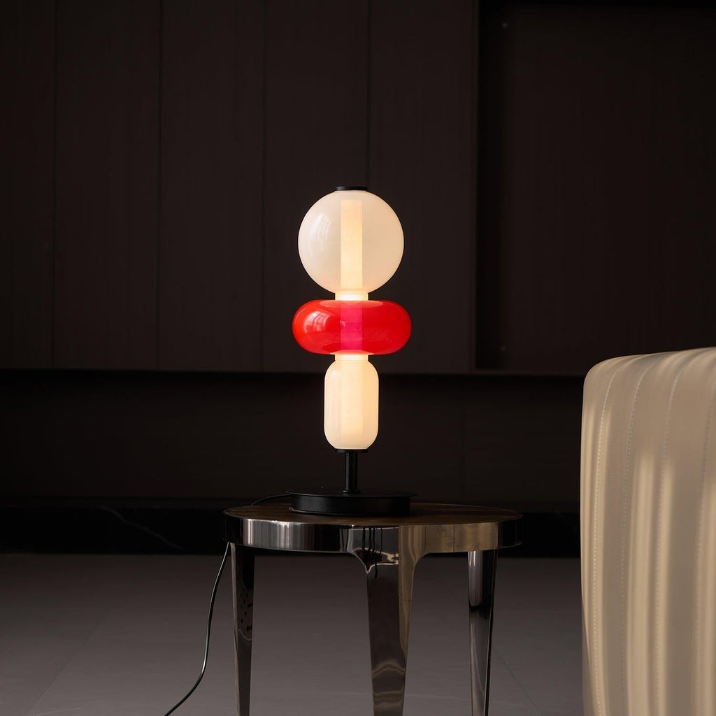 Pebbles glasbordlampe med integreret LED-belysning