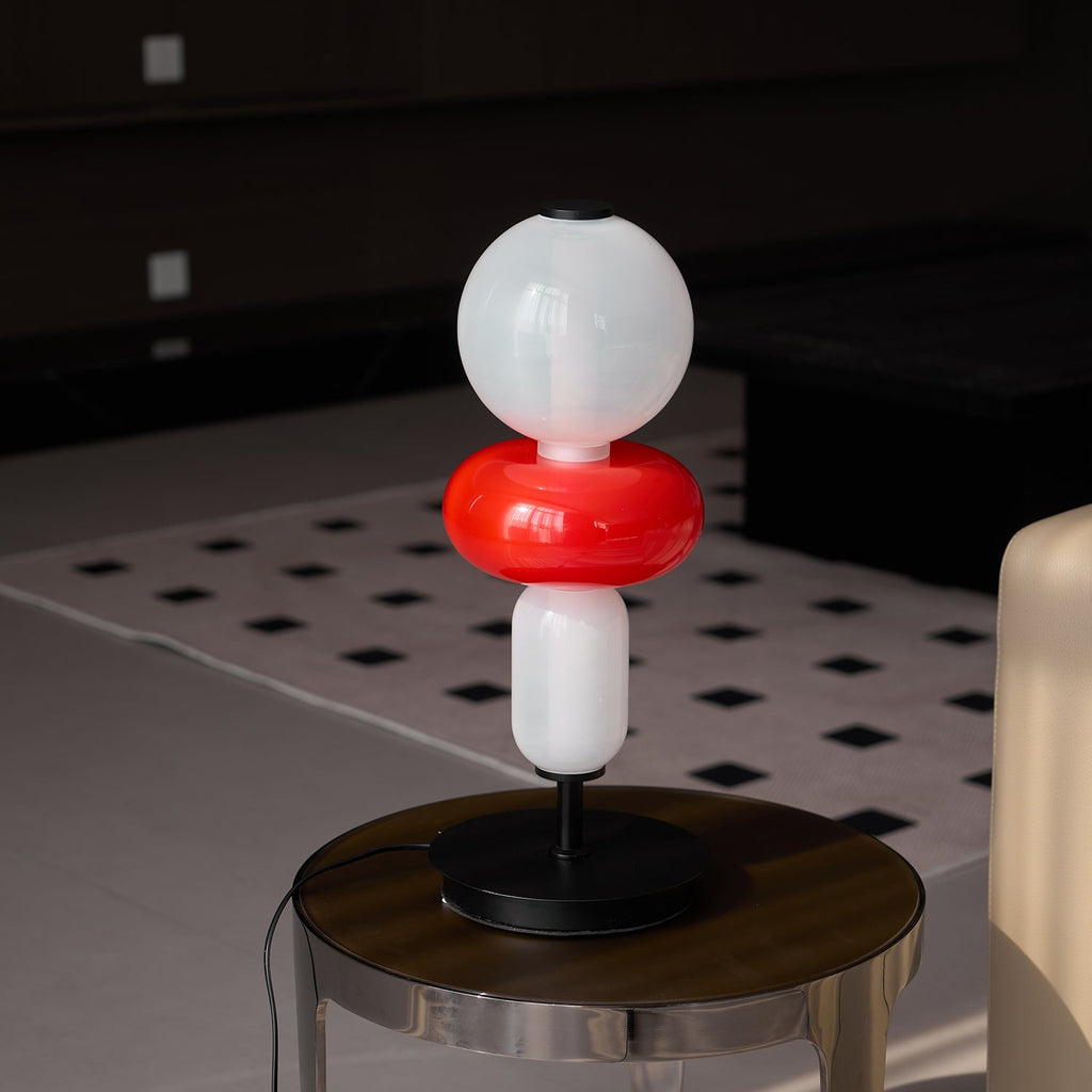 Pebbles glasbordlampe med integreret LED-belysning