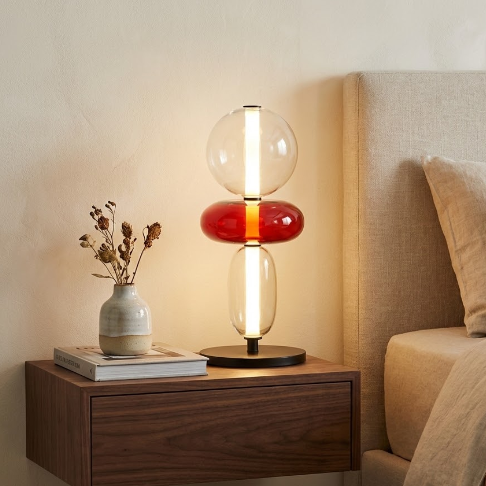 Pebbles glasbordlampe med integreret LED-belysning
