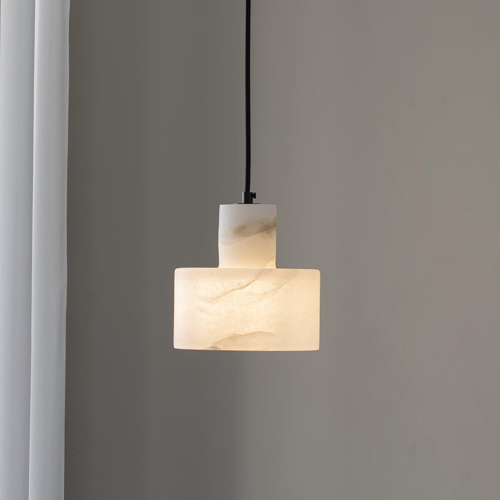Chic Alabaster pendel med justerbar højde