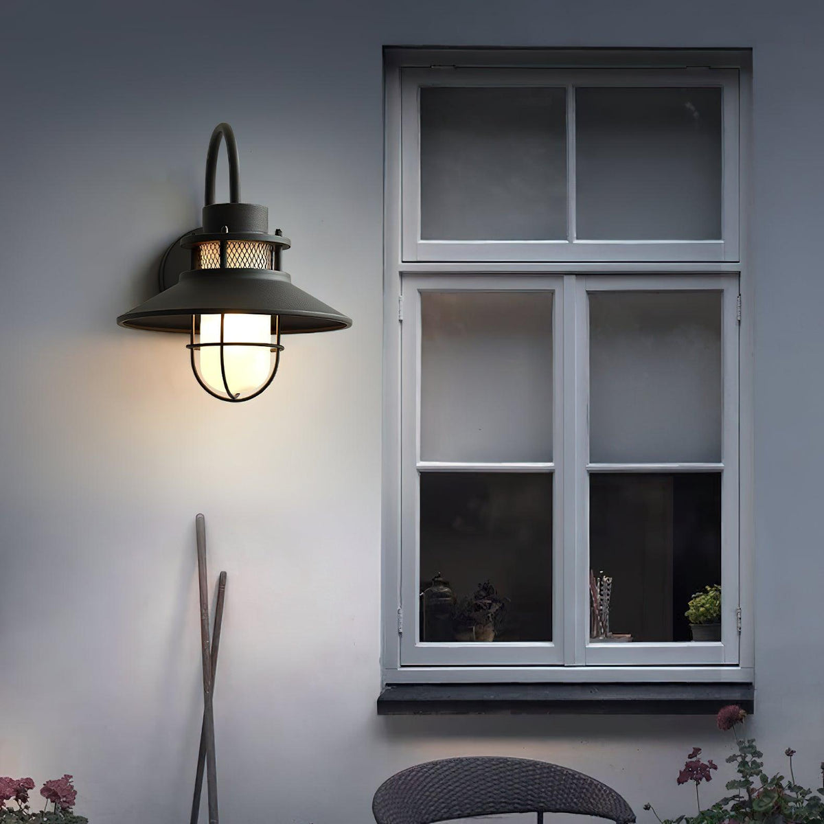Lanterne murale industrielle Felix - luminaire à cage en acier étanche, 32×25×29cm