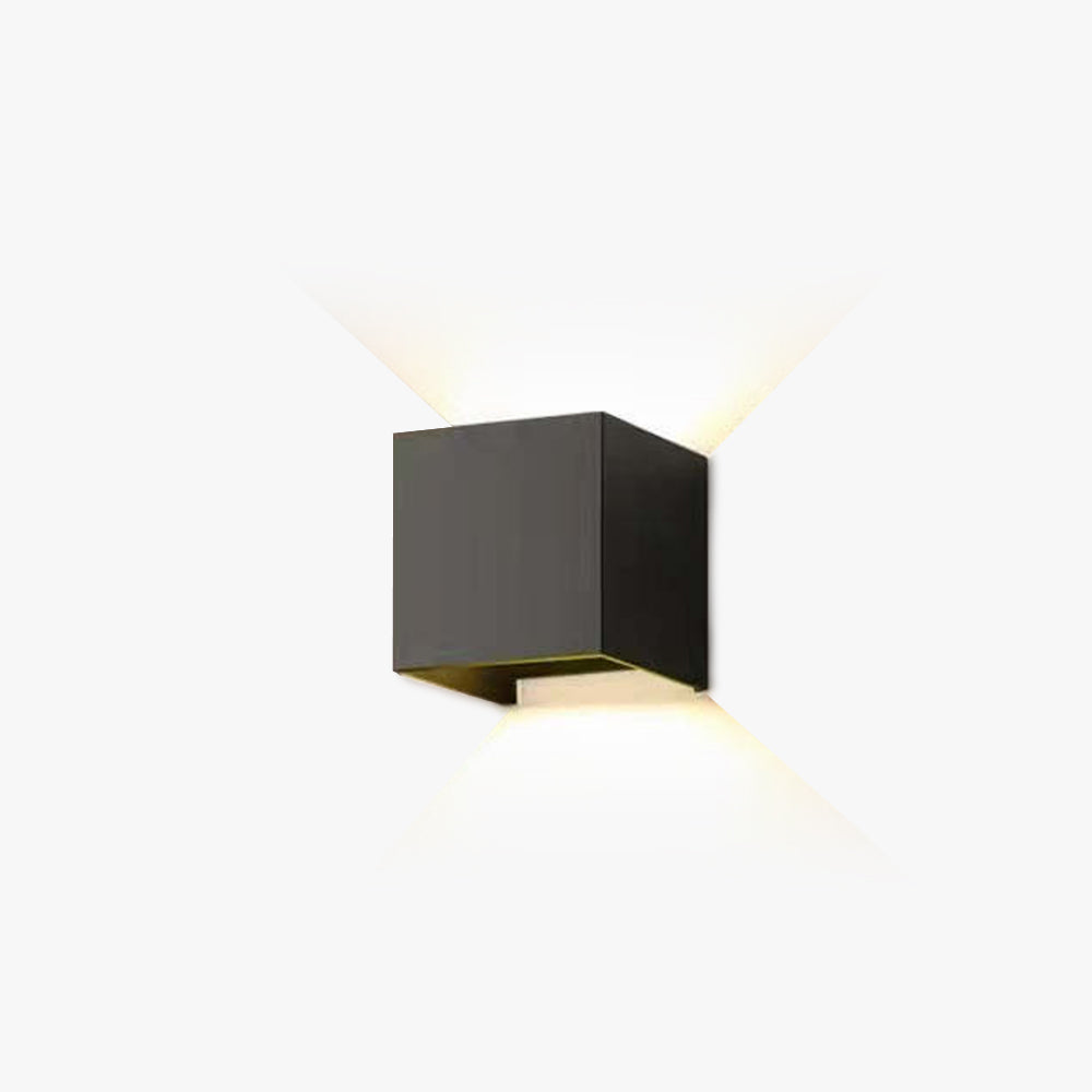 Kubisk Outdoor Wall Lamp With Adjustable Up And Down Light, LED IP65, Metal