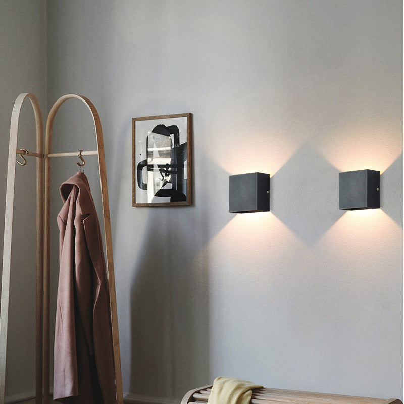 Kubisk Outdoor Wall Lamp With Adjustable Up And Down Light, LED IP65, Metal