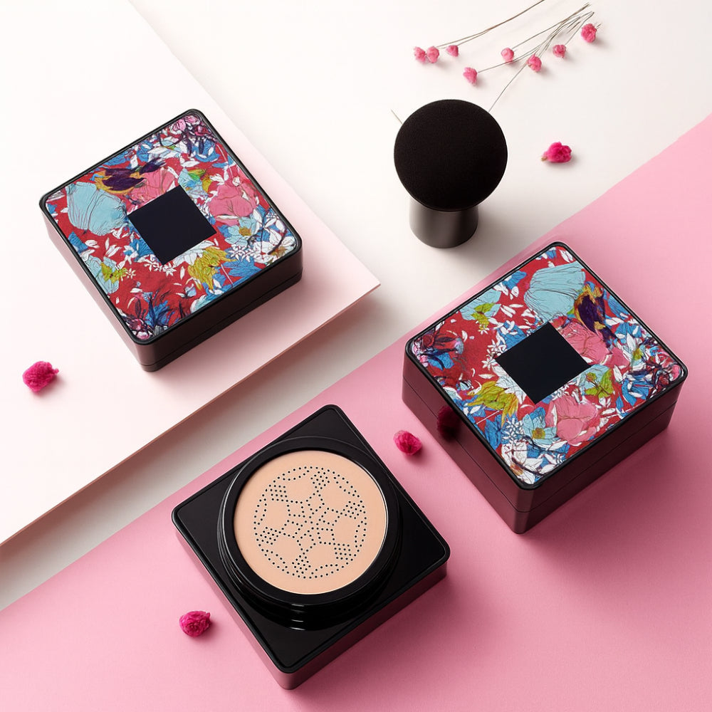 Kompaktní náplň do cushion make-upu — integrovaný aplikátor na obličej, přirozené krytí
