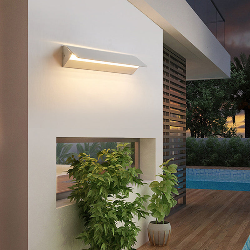 Metal Wall Lamp With Rotating LED Arm, Modern Minimalist Design