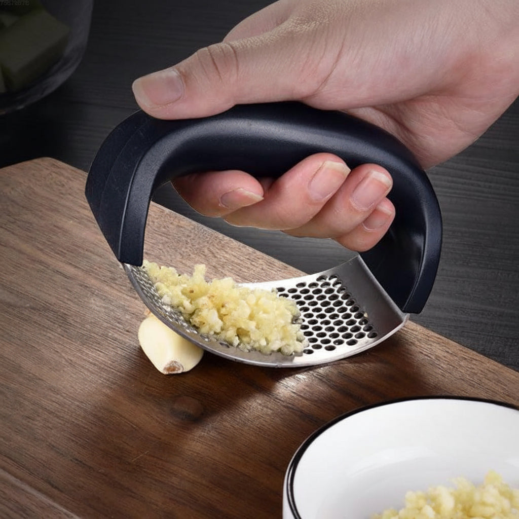 Esmaga-alhos em aço inoxidável — Cabo ergonómico, triturador manual