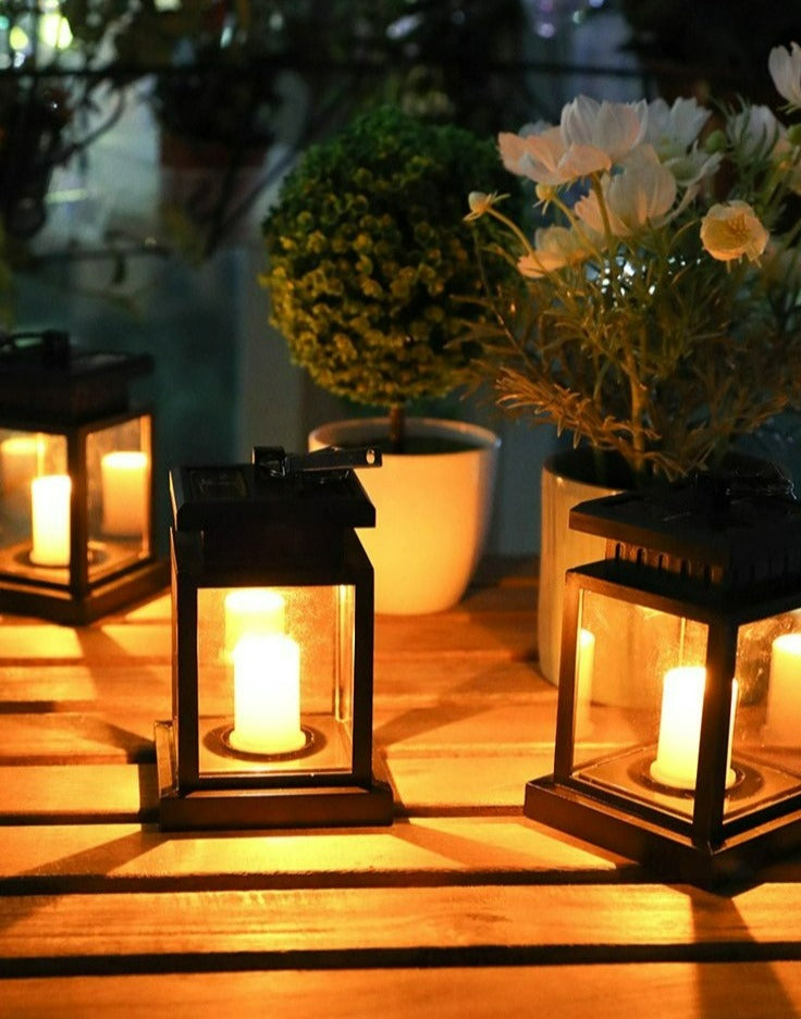 Classic Outdoor Solar Lantern