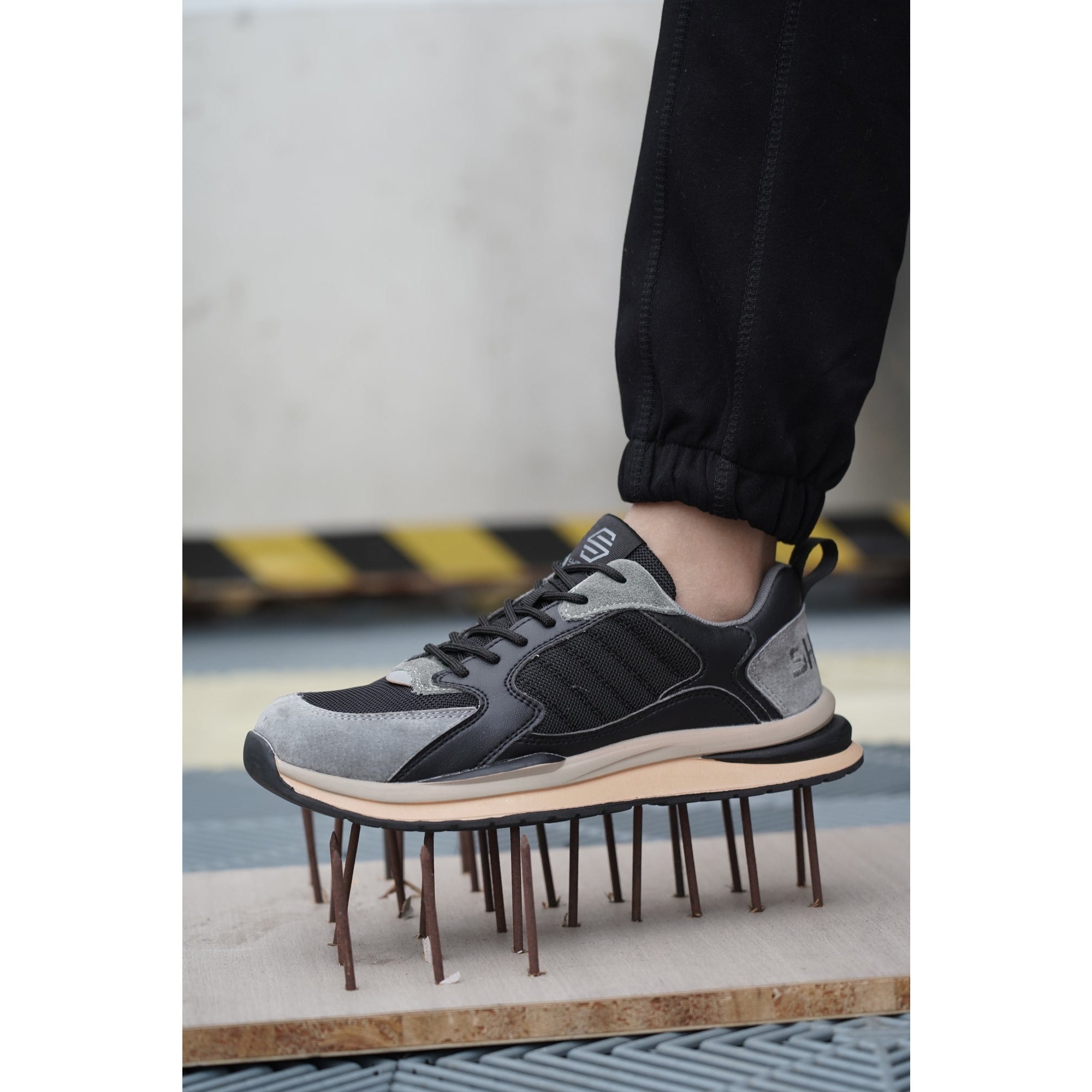 Venu Work Safety Shoes For Workplace Use And Daily Tasks