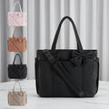 Sac cabas en nylon légèrement rembourré - nœud décoratif, texture tressée