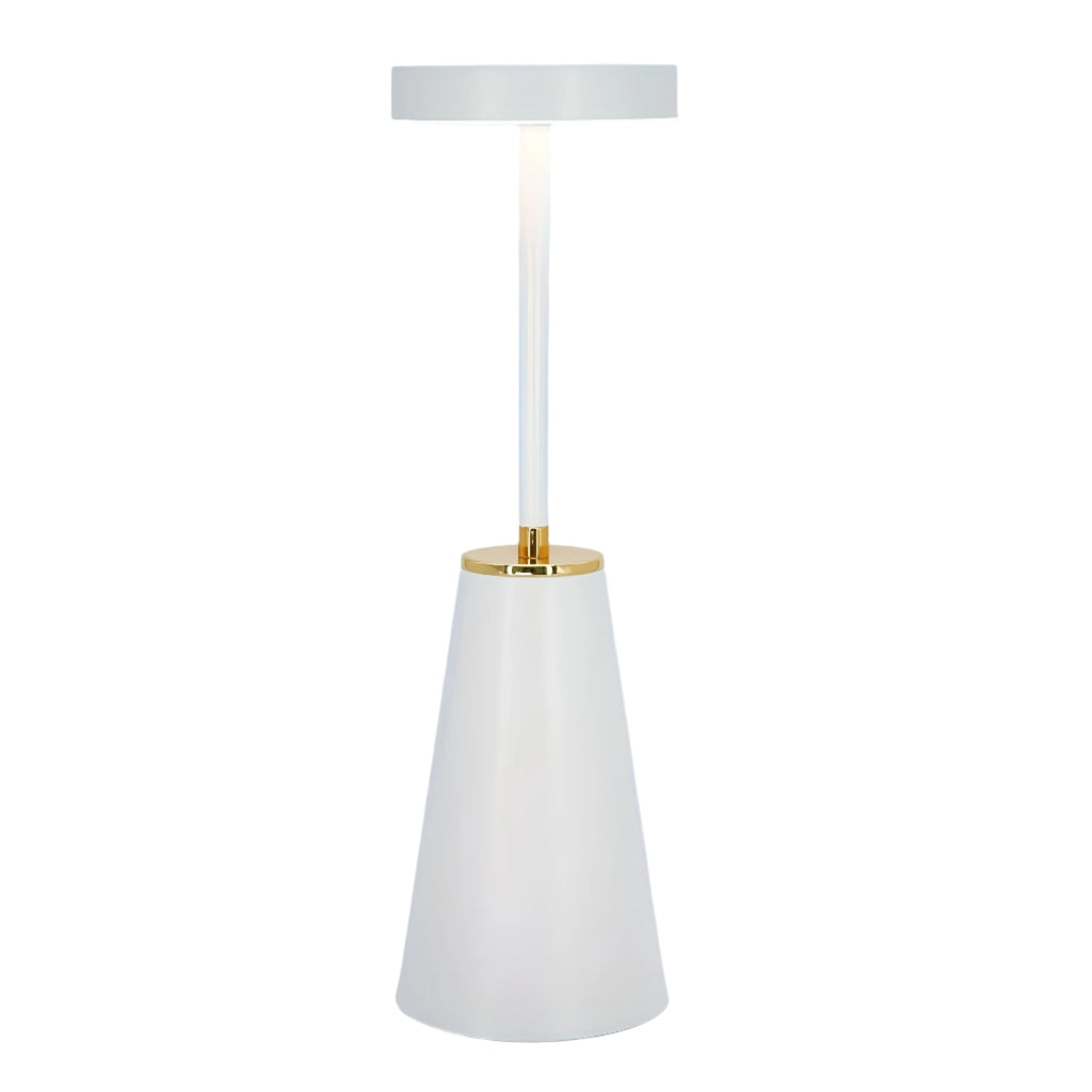 Bezdrátová dobíjecí stolní LED lampa — matné kovové tělo, dotykové ovládání, kovové lemování