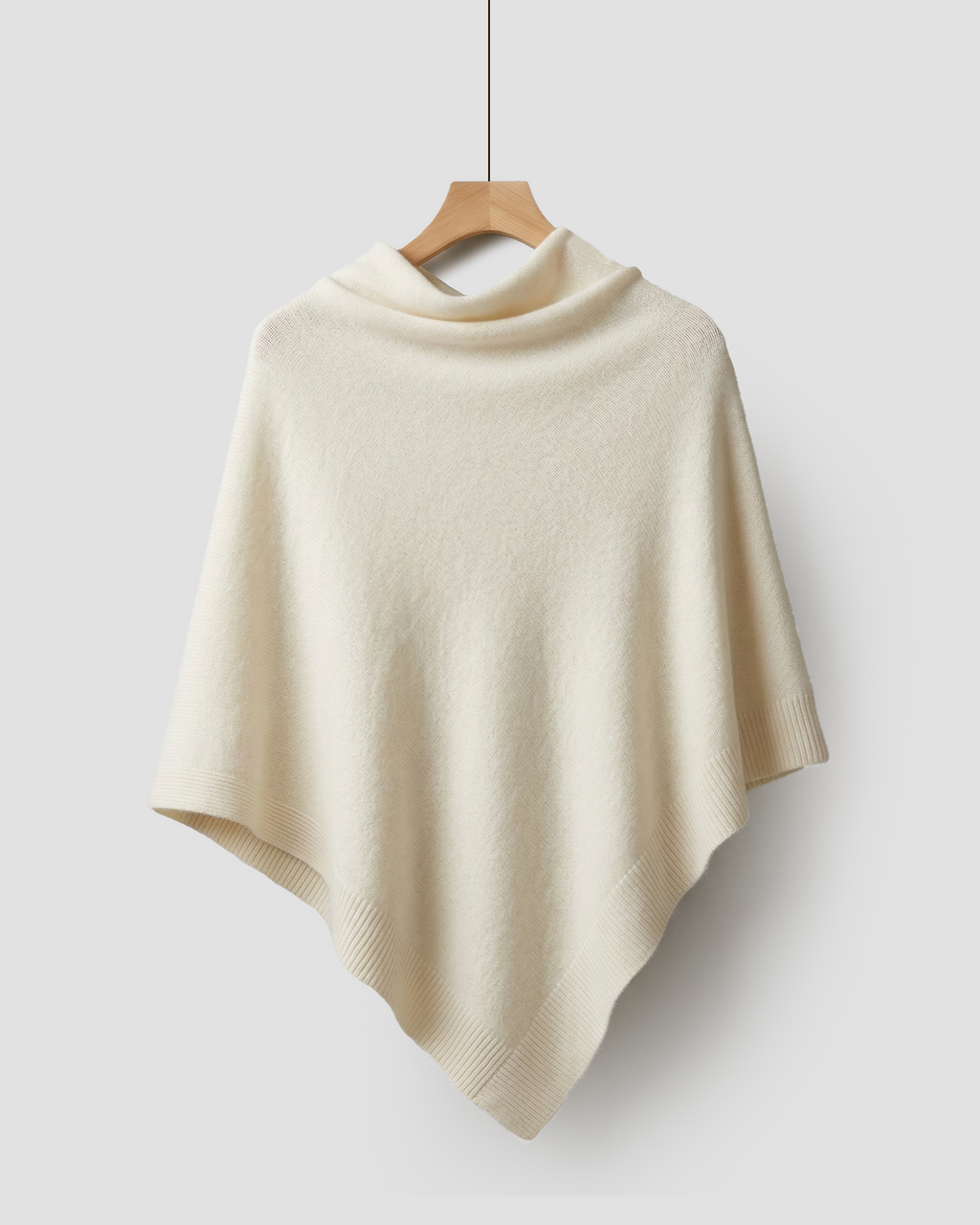 Den strikkede fleece-sjal, let og hyggelig, perfekt til hverdagsbrug.