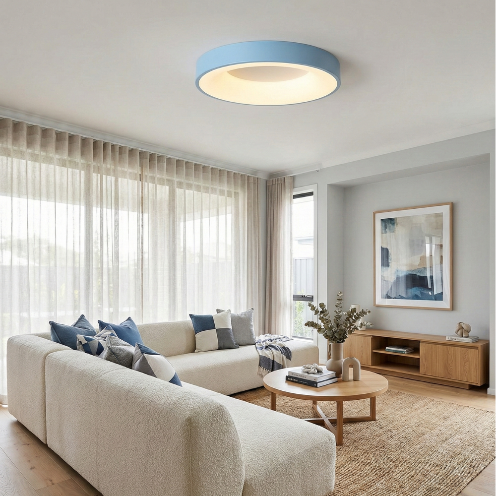 Modré LED stropní světlo s přisazeným montážním držákem, stmívatelný minimalistický design