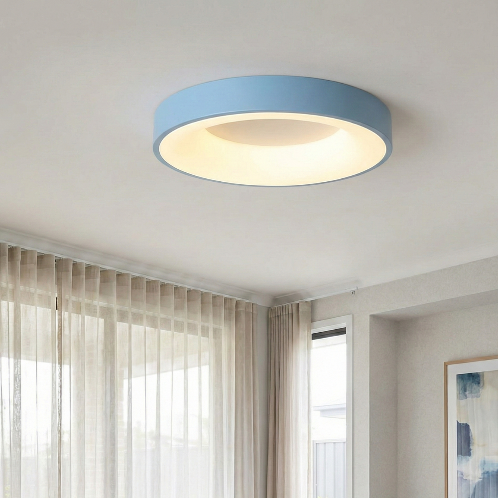 Modré LED stropní světlo s přisazeným montážním držákem, stmívatelný minimalistický design