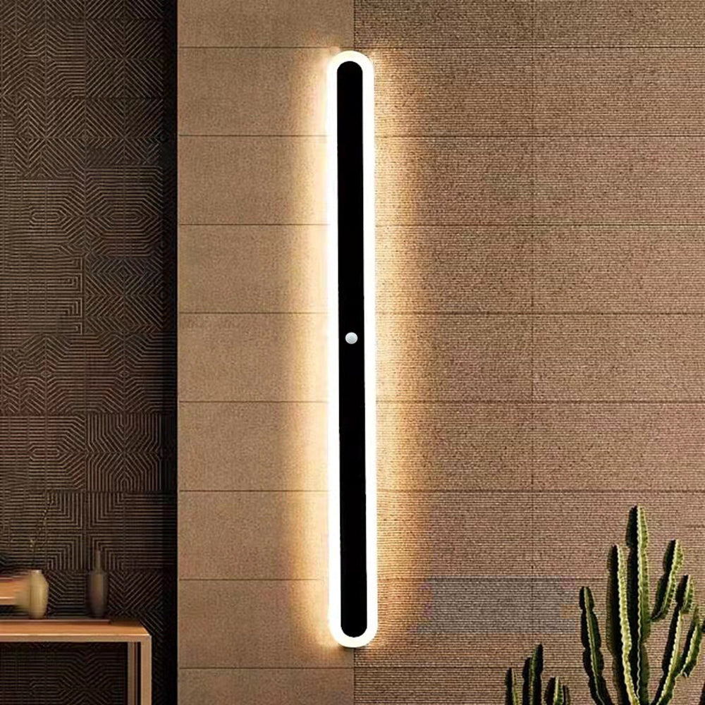 Terralux | Linear Oval Outdoor Wall Lamp