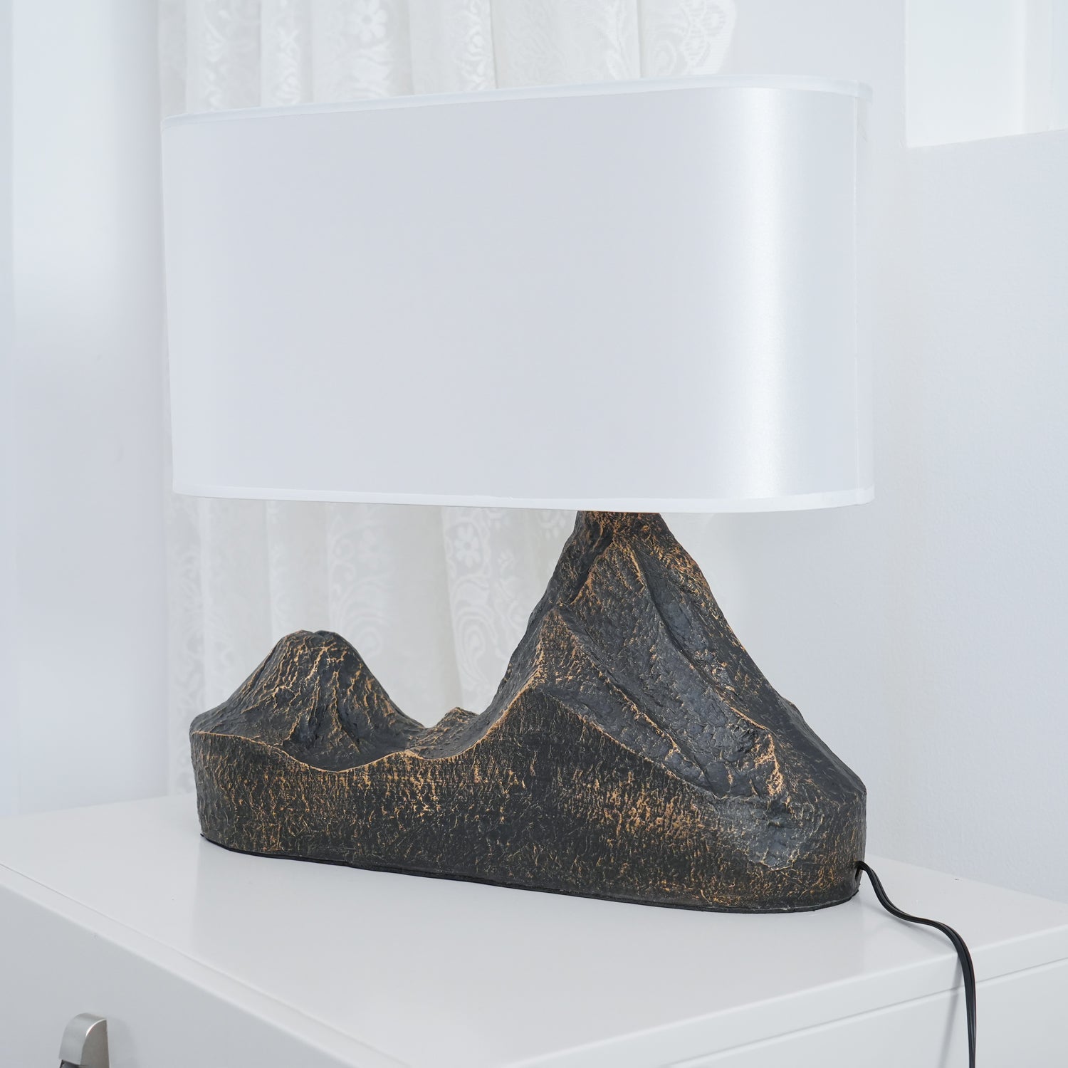 Stolní lampa s pryskyřicí ve stylu krajiny pro vnitřní domácí dekoraci a akcent