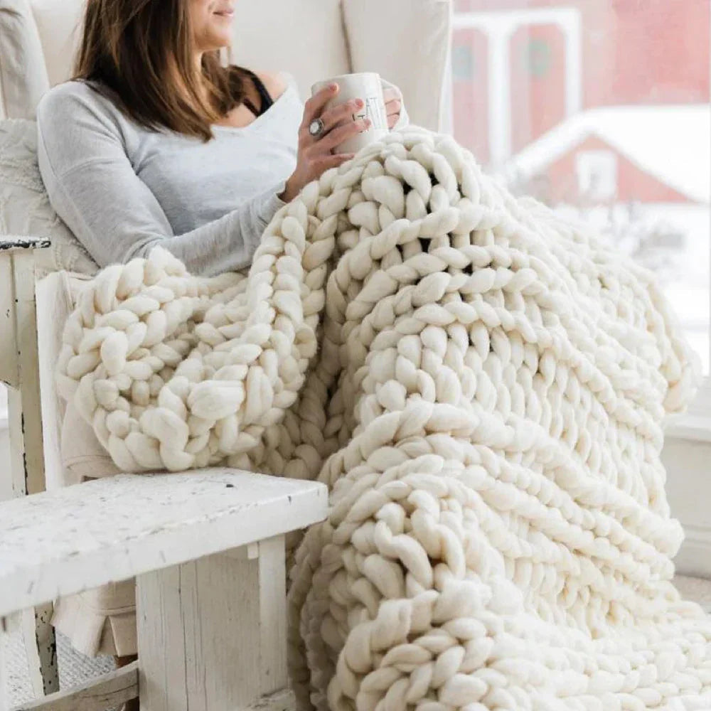 Fir de lână gros LuxeWool — textură pufoasă, fir foarte gros