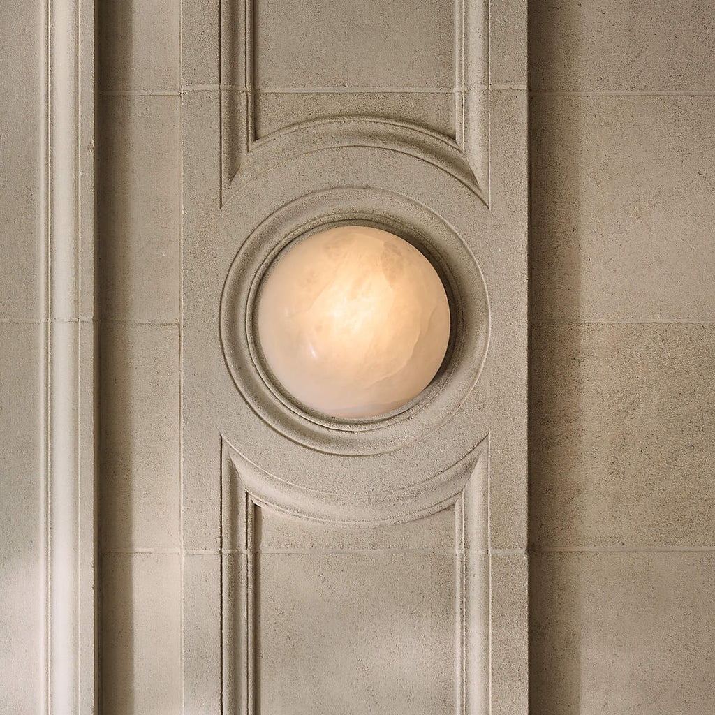 Alabaster minimalistisk væglampe med blødt skær og metalfinish