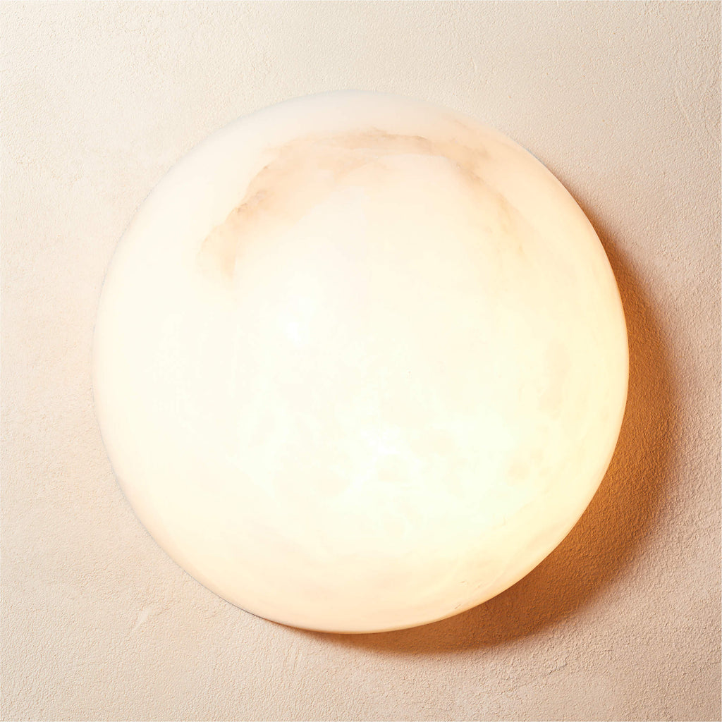 Alabaster minimalistisk væglampe med blødt skær og metalfinish