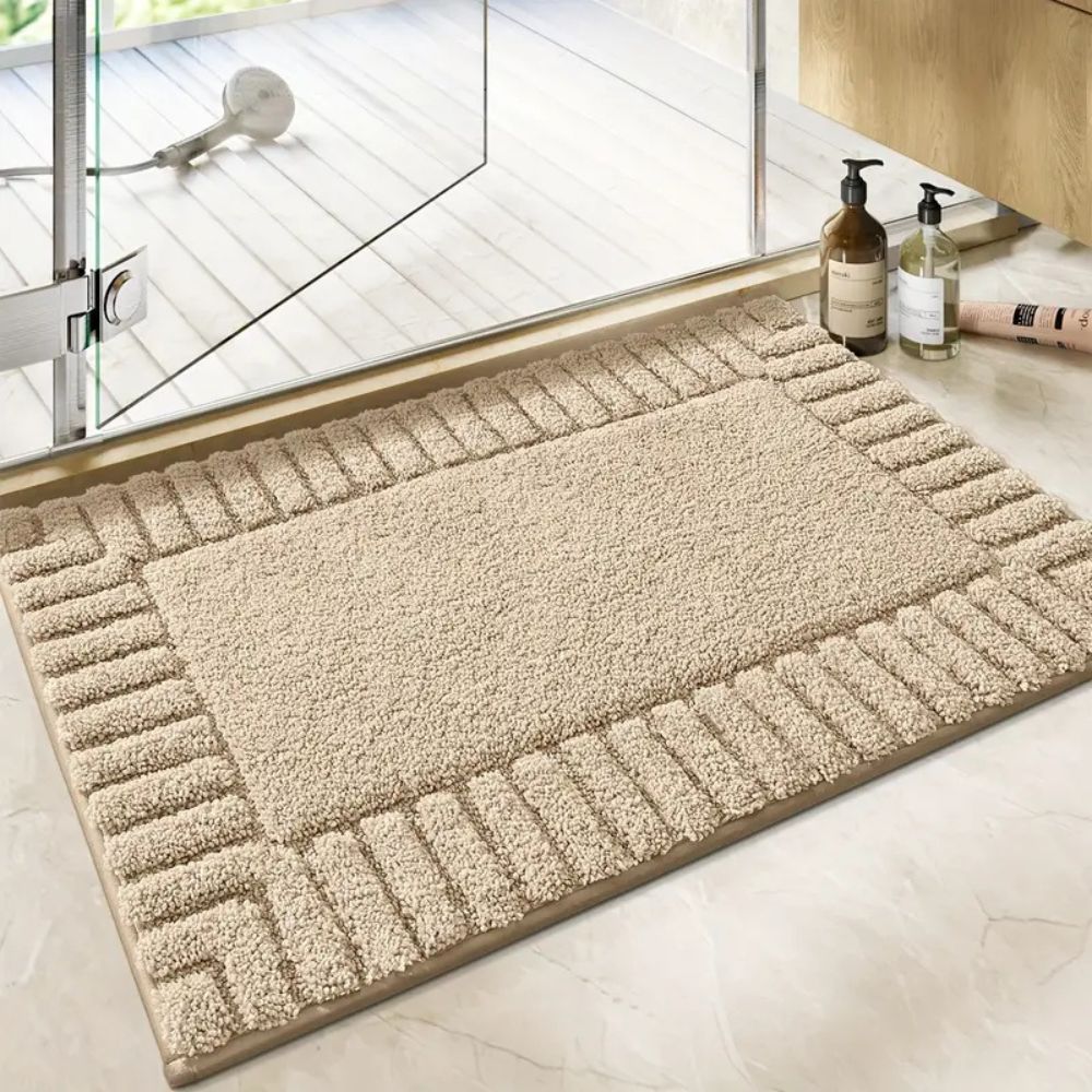 Minimalist Stripe Bath Mat With Non-Slip And Quick-Dry
