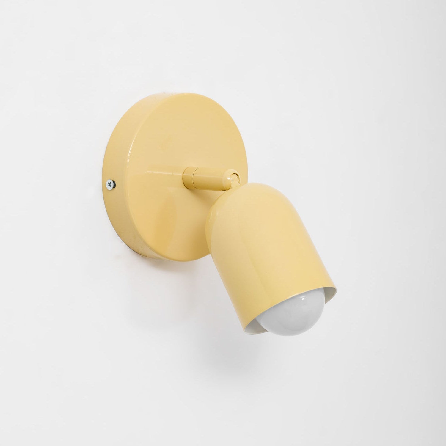 Modern Sleek Wall Light With Adjustable LED And Metal Finish