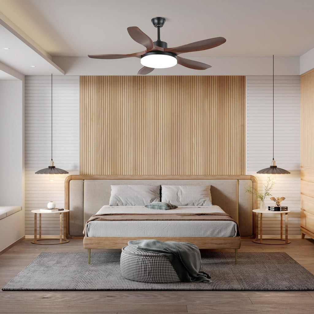 Six-Speed Ceiling Fan With Metal Housing And Integrated Light