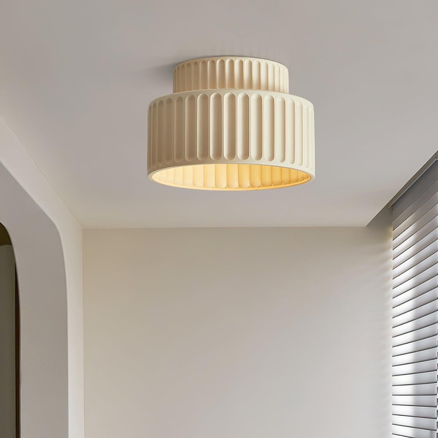 Moderne loftslampe med harpiksramme og akrylskærm, dæmpbar