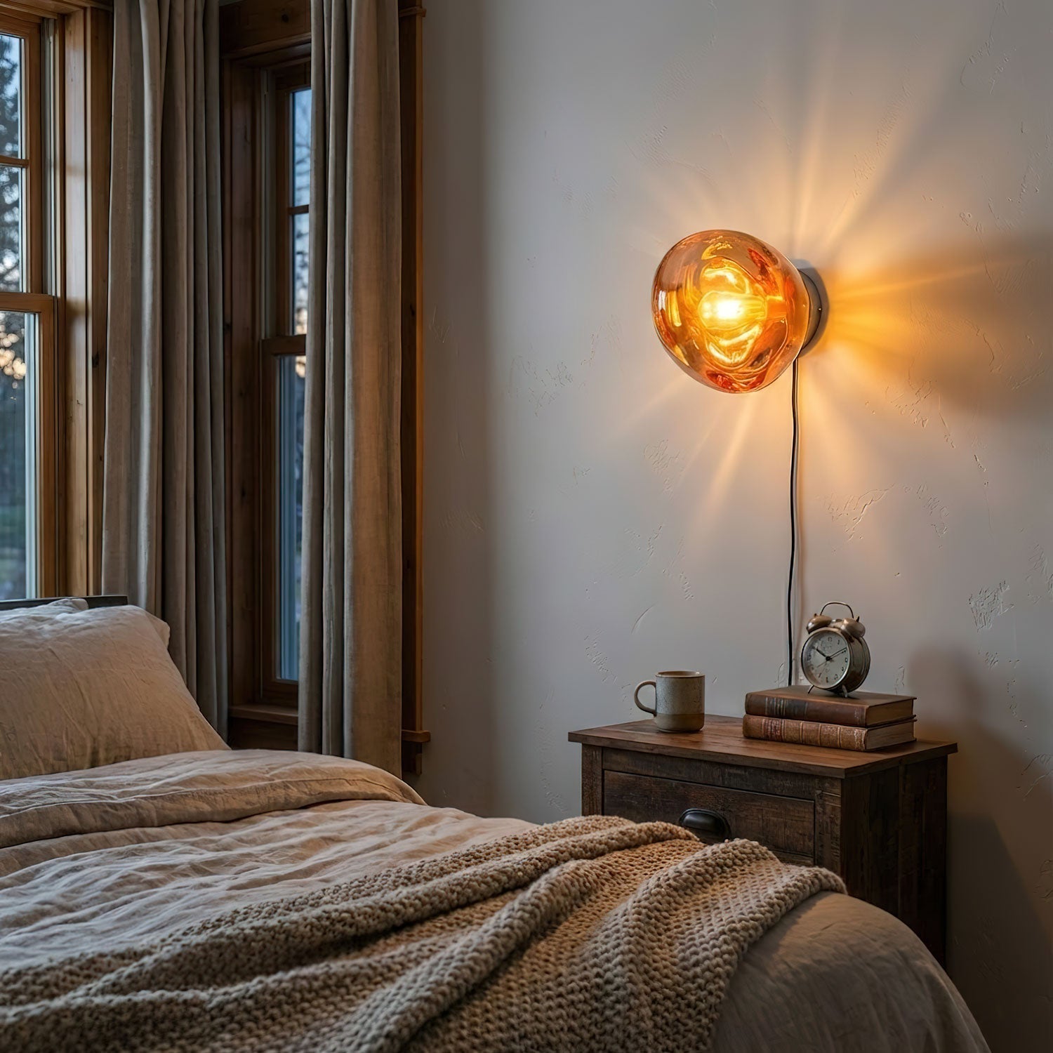Lampada da parete LED moderna con finitura cromata ed effetto doppio | Meowbutter