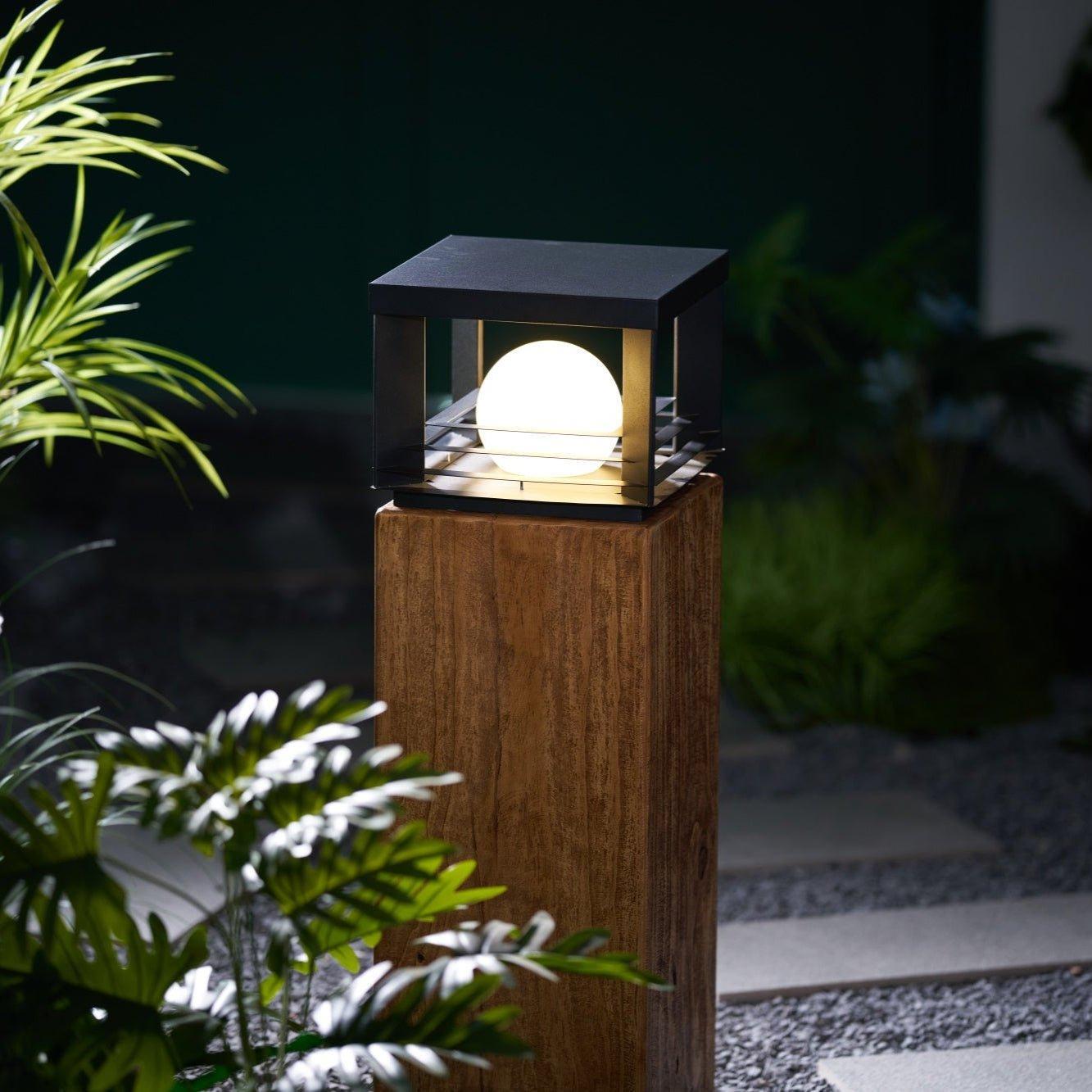 Moderne udendørs gulvlampe i aluminium med LED-lys