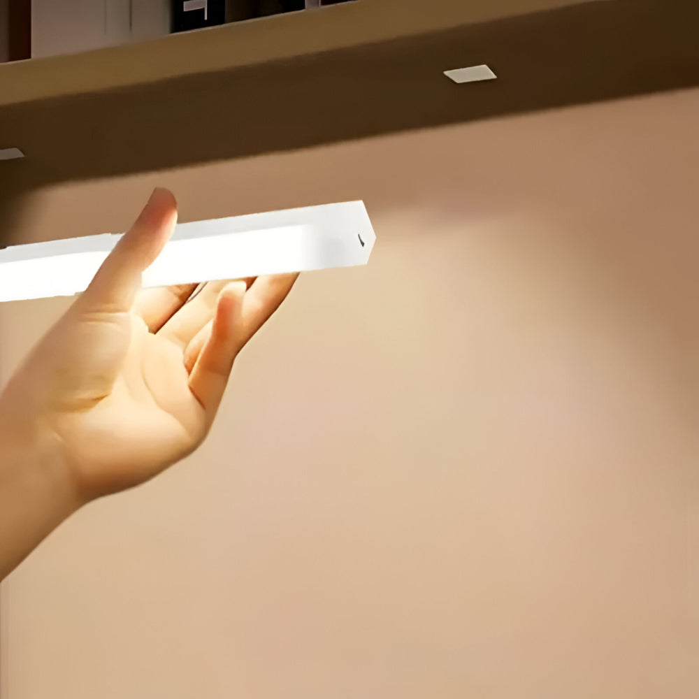 Luz de parede LED recarregável com sensor de movimento