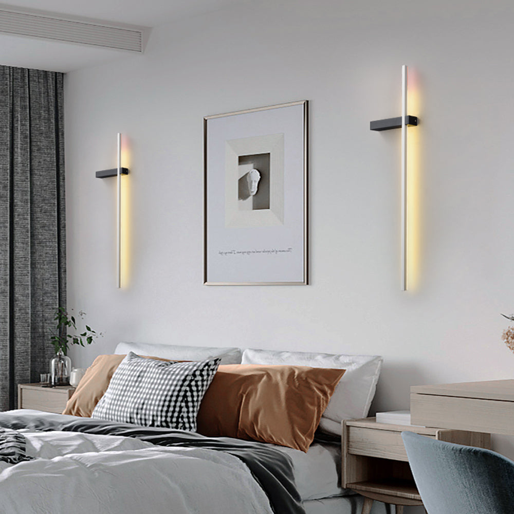 Vertical LED Bar Wall Lamp in Metal and Acrylic for Minimalist Indoor Lighting