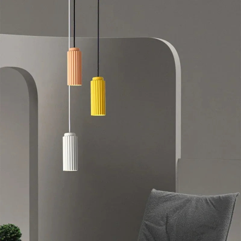 NordicGlow LED függesztett lámpa — bordázott fémtest, matt üveg búra