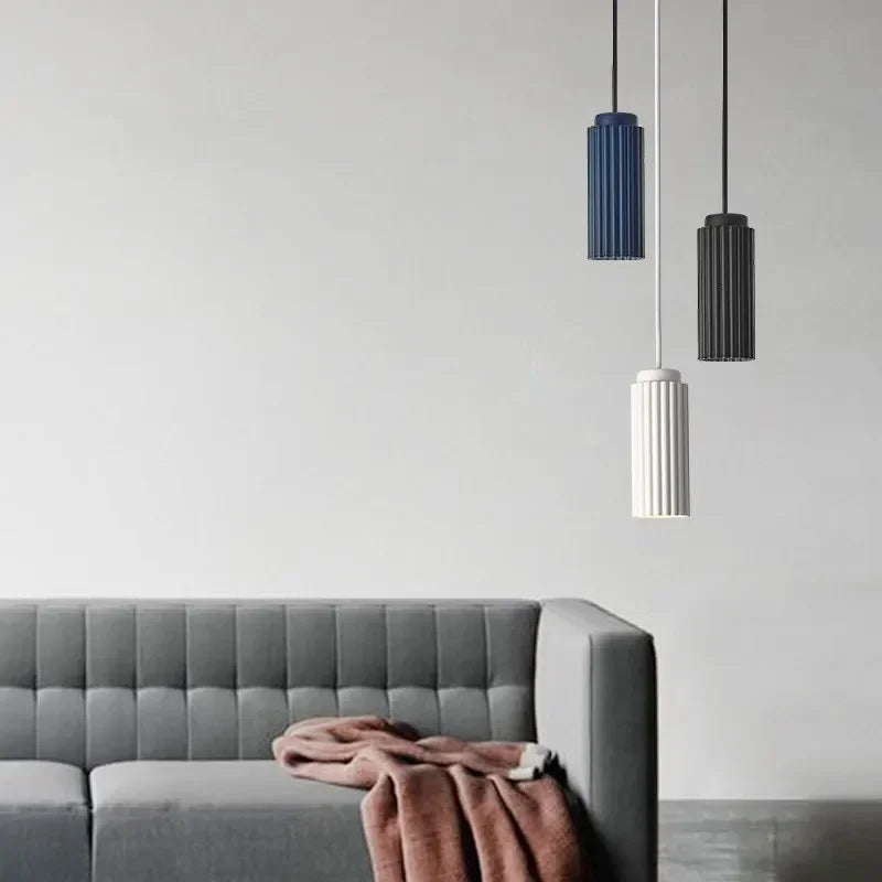 NordicGlow LED függesztett lámpa — bordázott fémtest, matt üveg búra