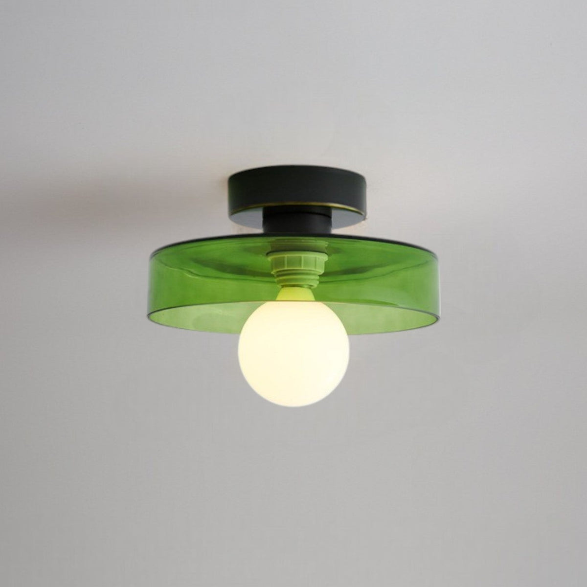 Franse Bauhaus-plafondlamp — minimalistisch ontwerp, messing en glas