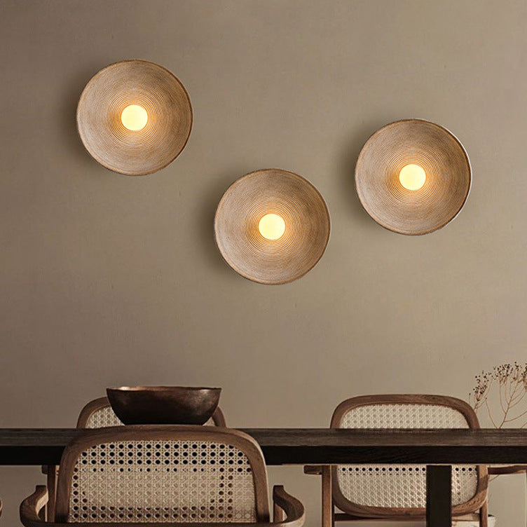 Minimalist Japanese Wooden Wall Light — Circular Frame, Natural Wood Grain