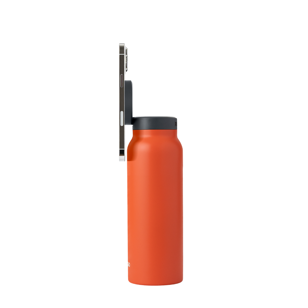Water Bottle With Magnetic Lid And Phone Holder On The Go
