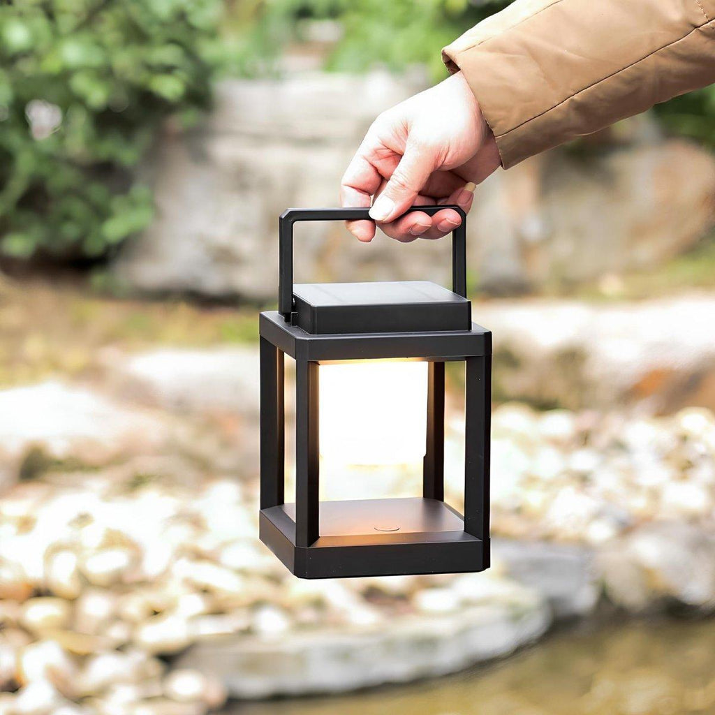 Adjustable Brightness Solar Lantern For Outdoors IP44 Waterproof Garden Light