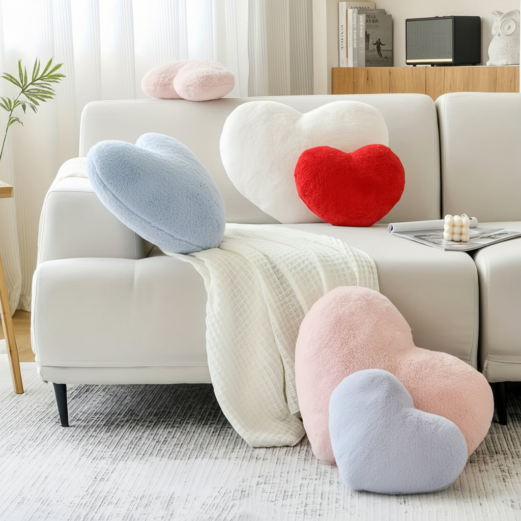 Almohada mullida decorativa para sofá con forma de corazón | Meowbutter