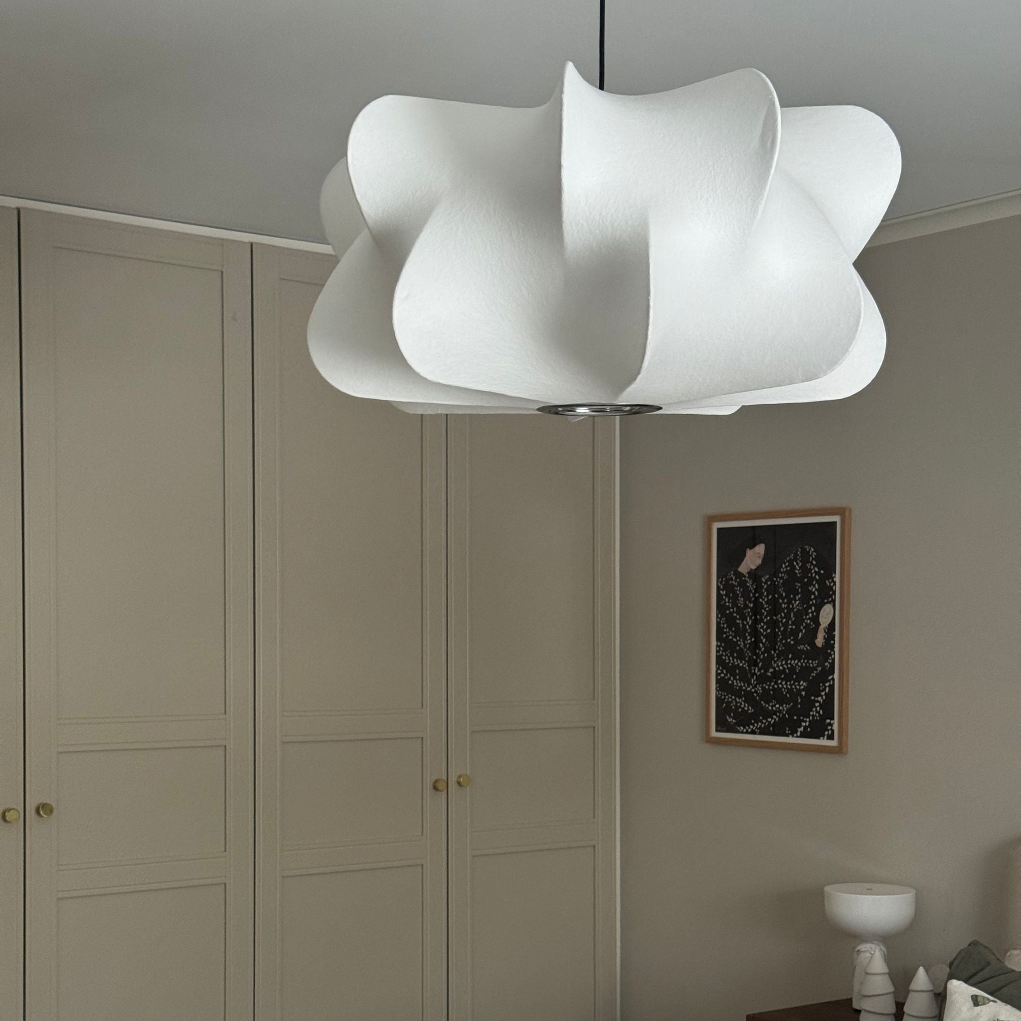 Cacoon Pendant Lamp With Sculptural Organic Form And Soft Light Diffusion
