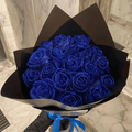 Romantisches dekoratives Geschenkdesign mit Glitzerrosen | meowbutter
