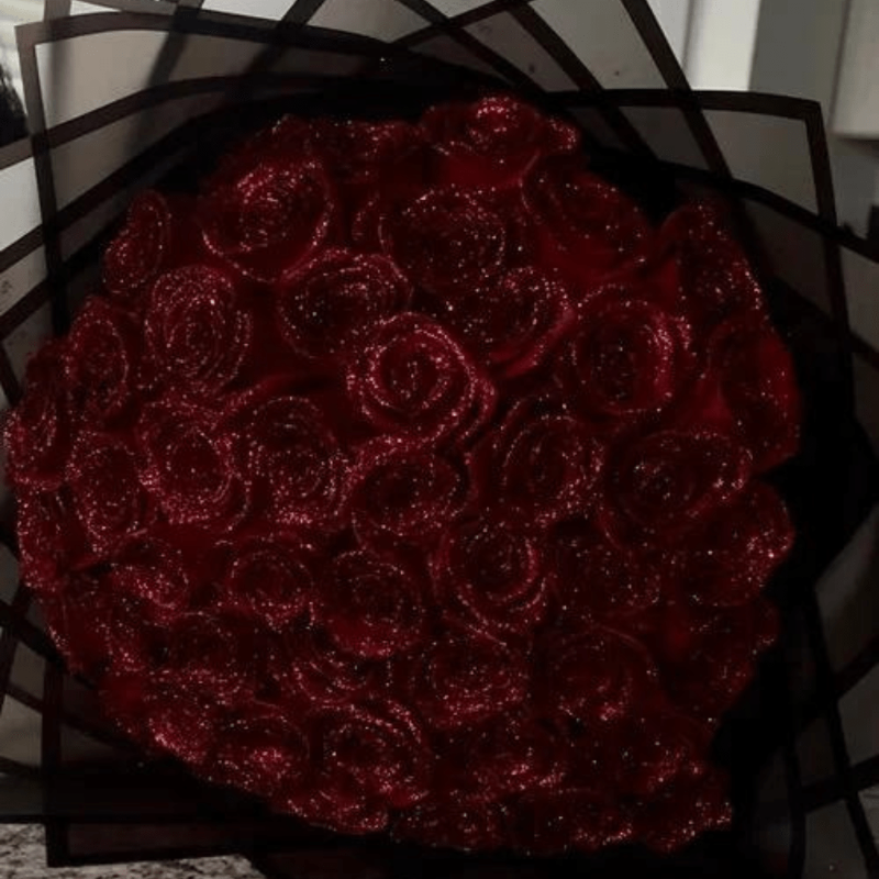 Romantisches dekoratives Geschenkdesign mit Glitzerrosen | meowbutter