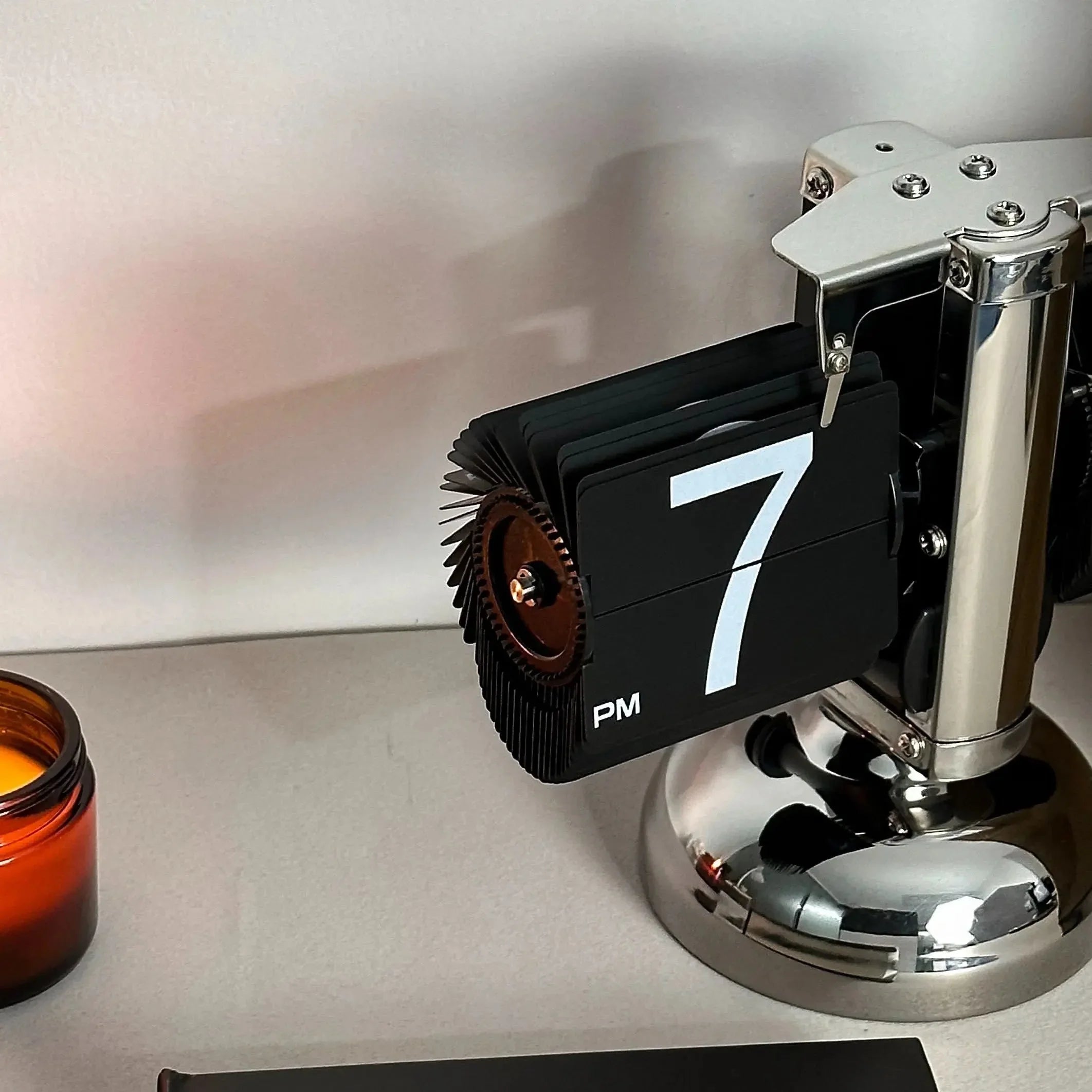Stainless Steel Retro Timepiece With Contemporary Design