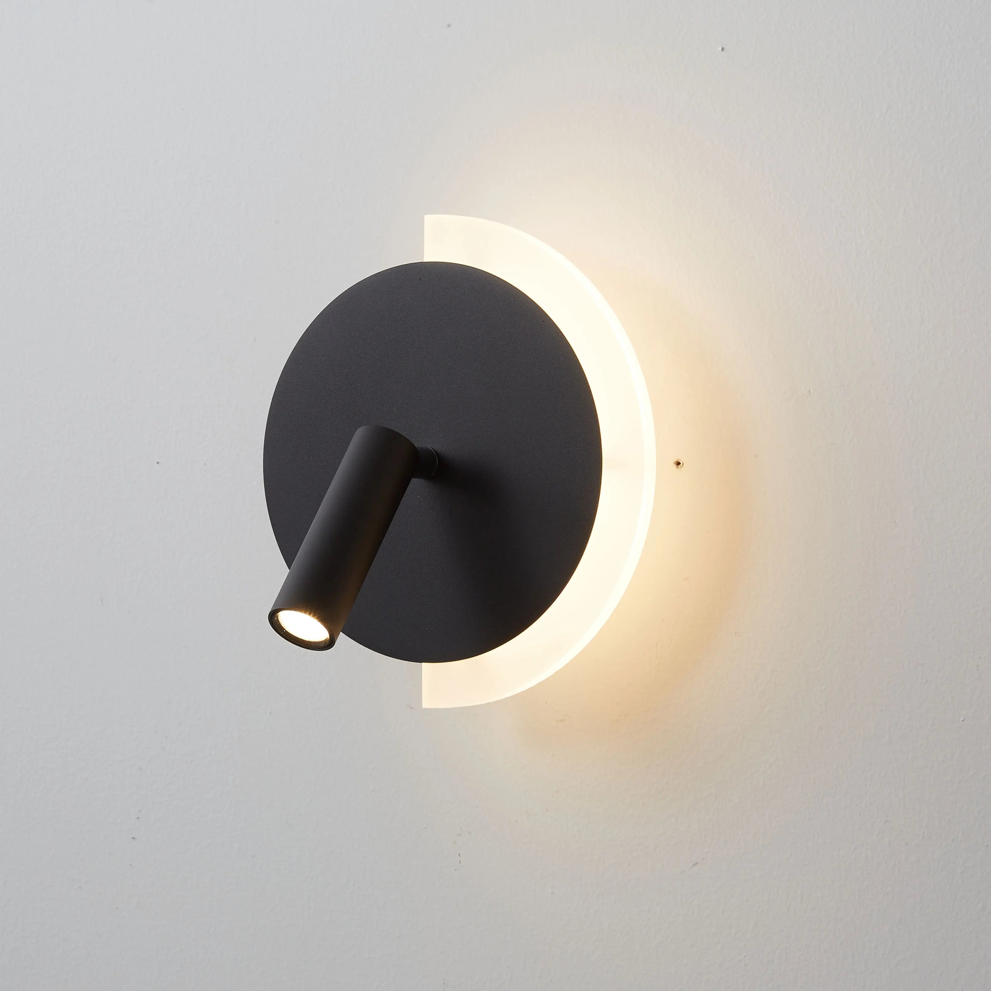 LunaSpot Wall Light | Modern LED Bedside Design | Meowbutter