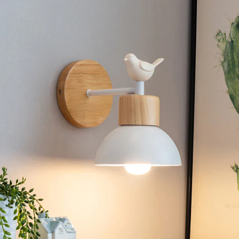 Lampă de perete cu pasăre nordică din lemn | Aplica de perete LED pentru noptieră | Meowbutter