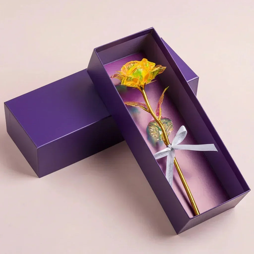 Gaveæske med kunstig rose — vedligeholdelsesfri blomsterdekoration