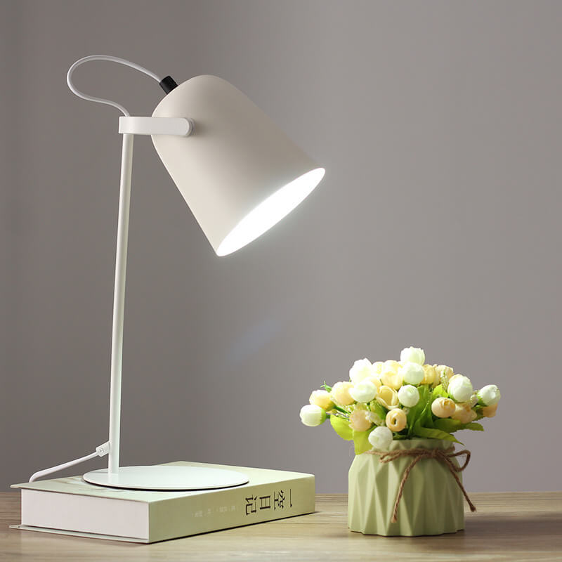 Lampada da scrivania LED in metallo nordico | Luce minimalista per lettura e studio | Meowbutter