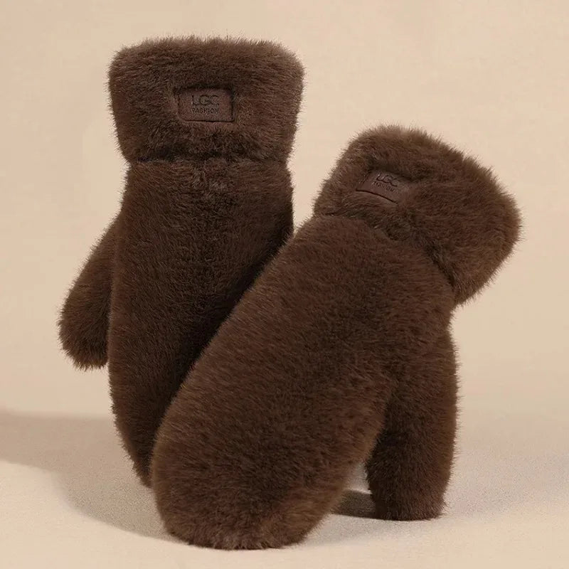 Luxury Faux Fur Winter Mittens With Heat Retention And Full Coverage