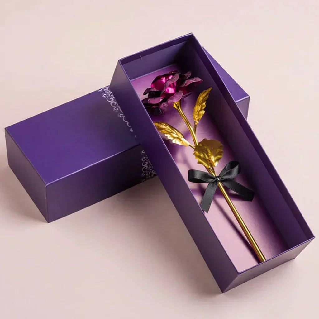 Gaveæske med kunstig rose — vedligeholdelsesfri blomsterdekoration
