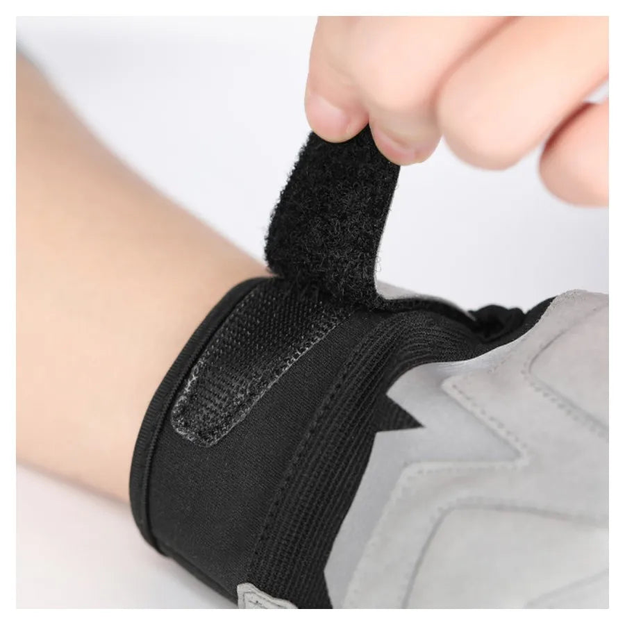 Four-color Anti-collision Breathable Non-slip Windproof Touch Screen Outdoor Gloves | meowbutter