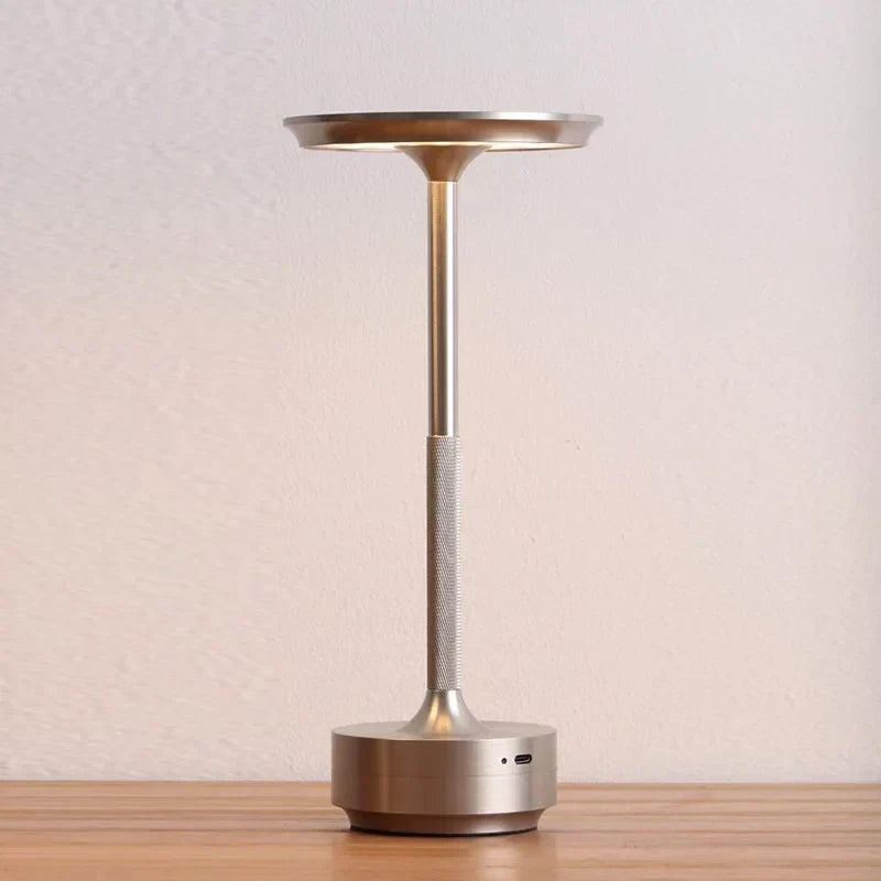 Beröringsaktiverad uppladdningsbar LED-skrivbordslampa — dimbar aluminiumram, frostat hölje