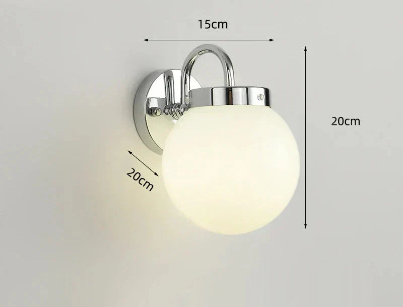 Applique murale Quashion Chrome — design minimaliste, abat-jour en verre dépoli doux